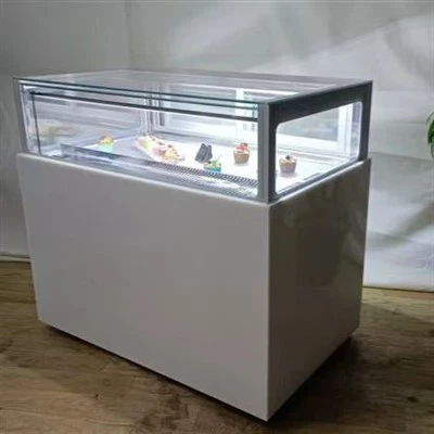 কেক চিলার প্রদর্শন
